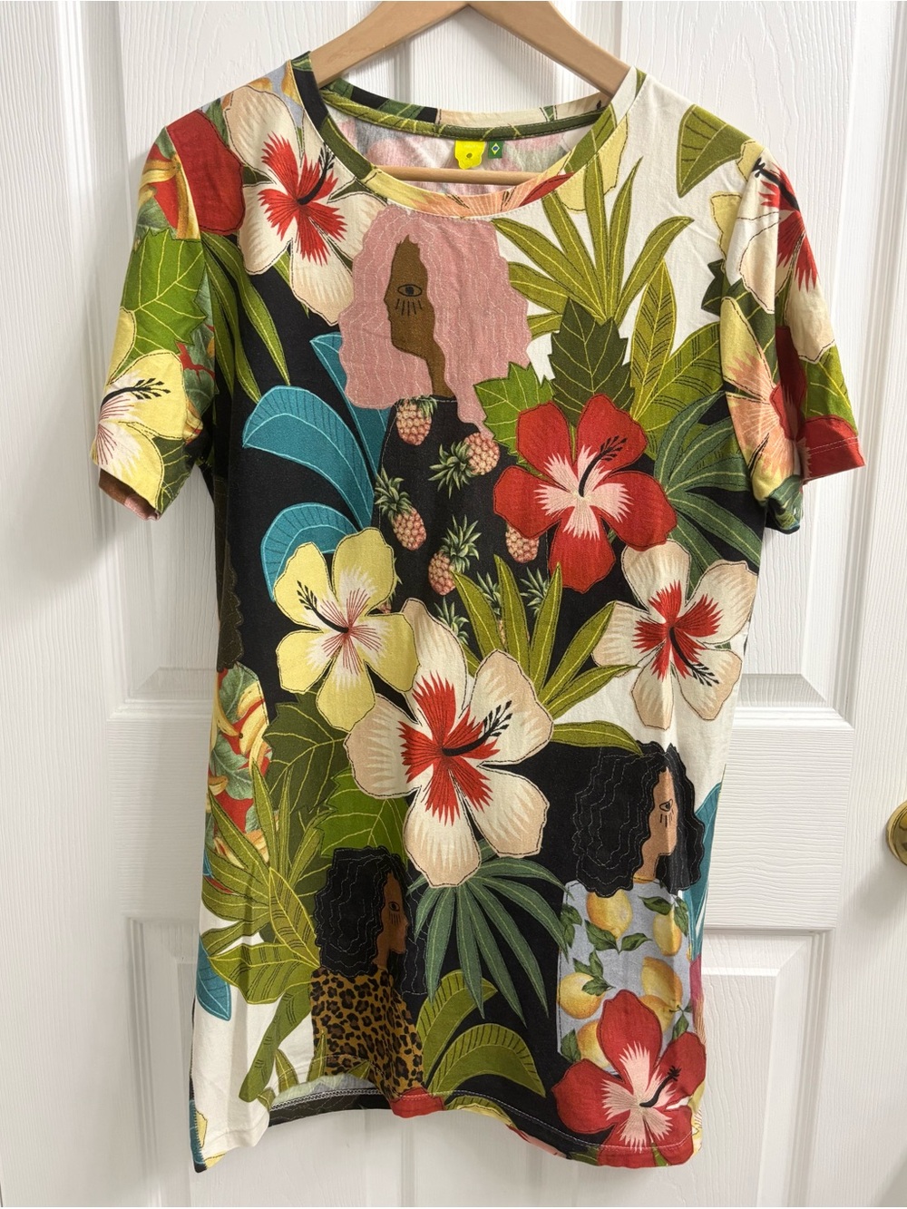 Farm Rio Tropical Tshirt Cotton Bright Colorful Vacation Floral Brazilian